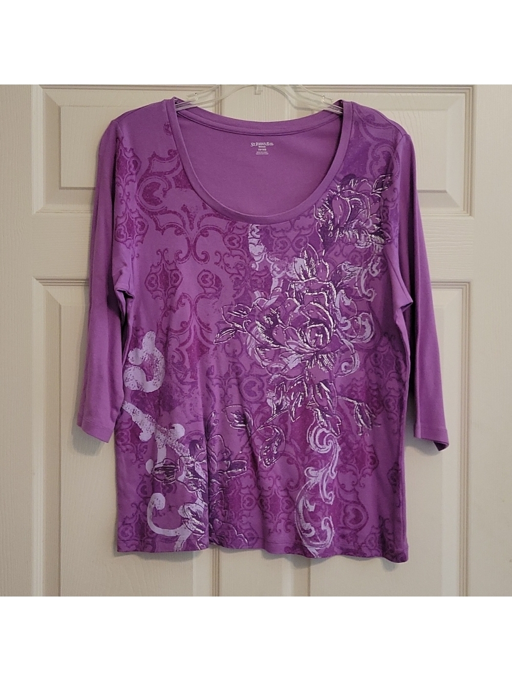 St. John's Bay Women's Purple 3/4 Sleeve Top with Silver Floral Design Size 1X